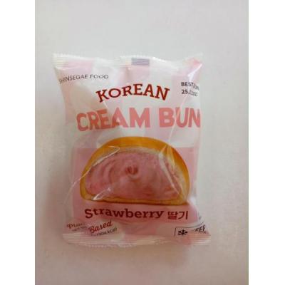 Korean 草莓夹心包 100克